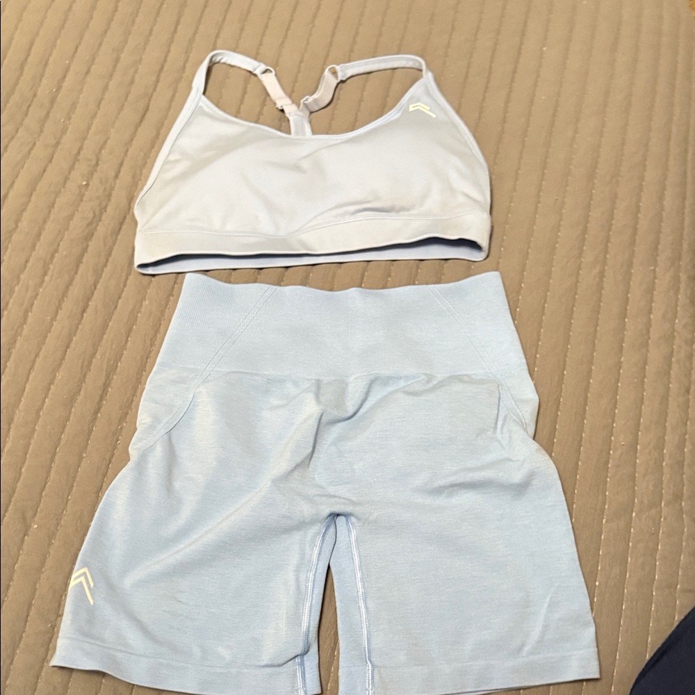 Oner Active Effortless Bike Shorts & Bra Powder Blue